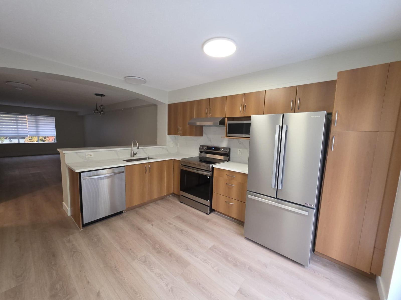 9 6747 203RD STREET, Langley