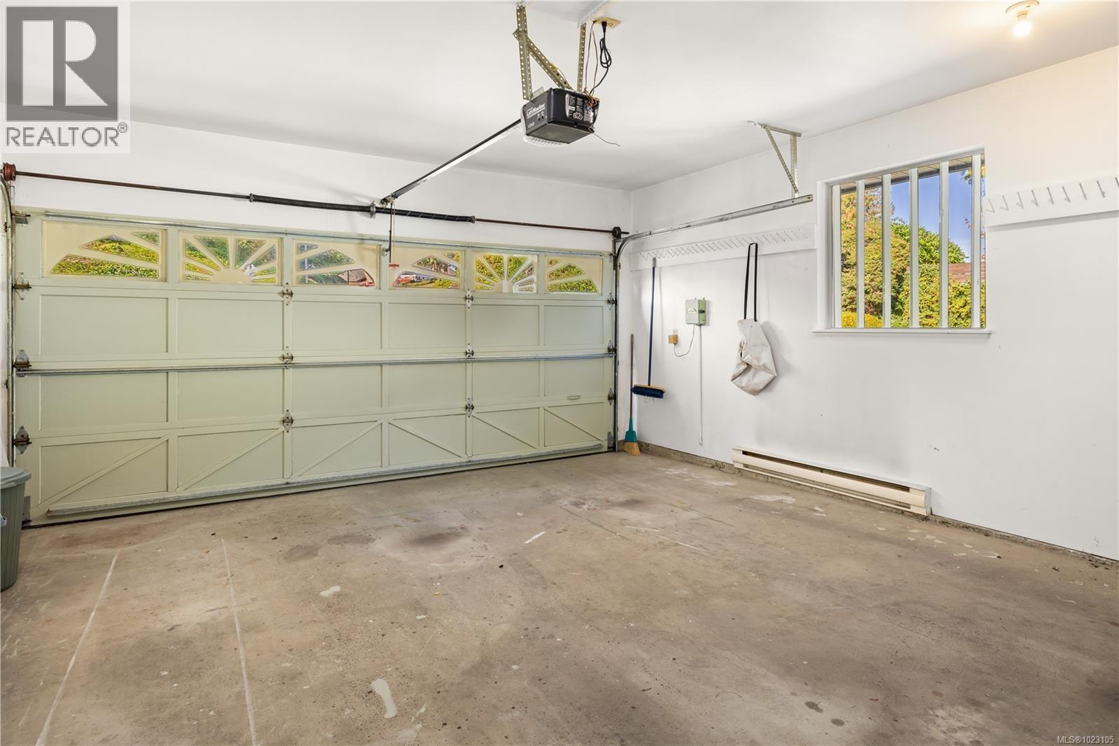 3635 Arbutus Dr N, Cobble Hill