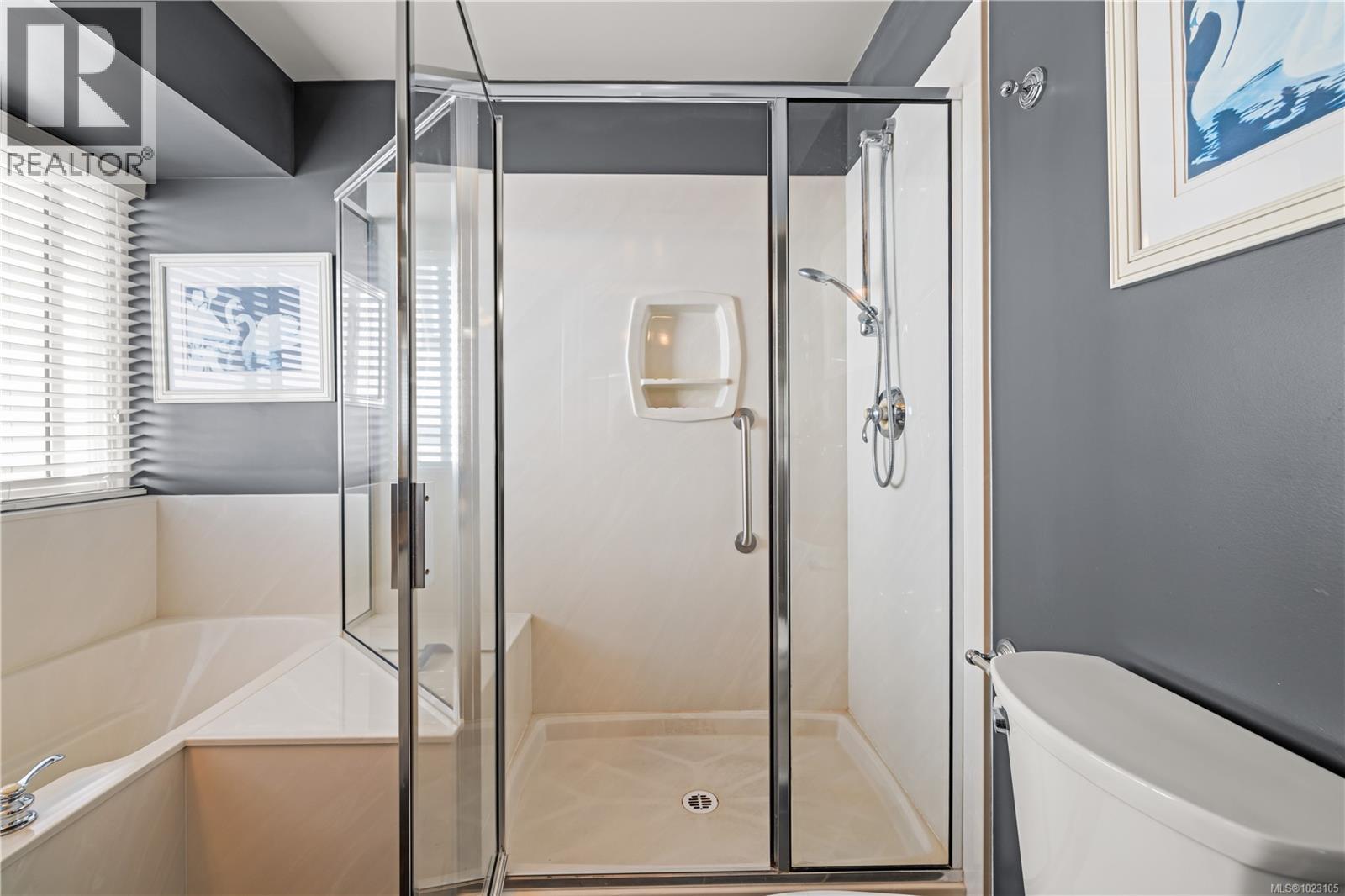 3635 Arbutus Dr N, Cobble Hill