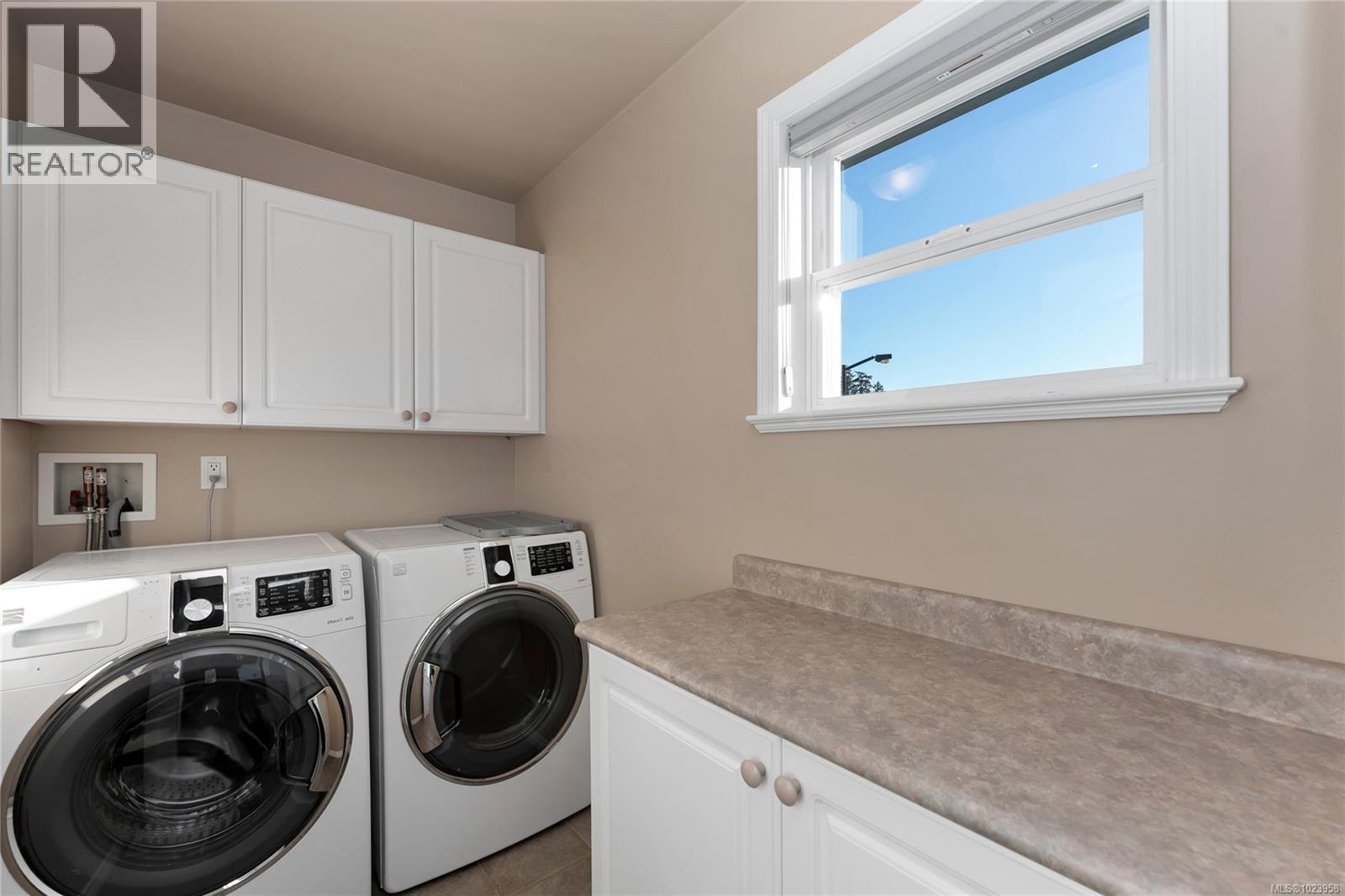 517 Louise Rd, Ladysmith