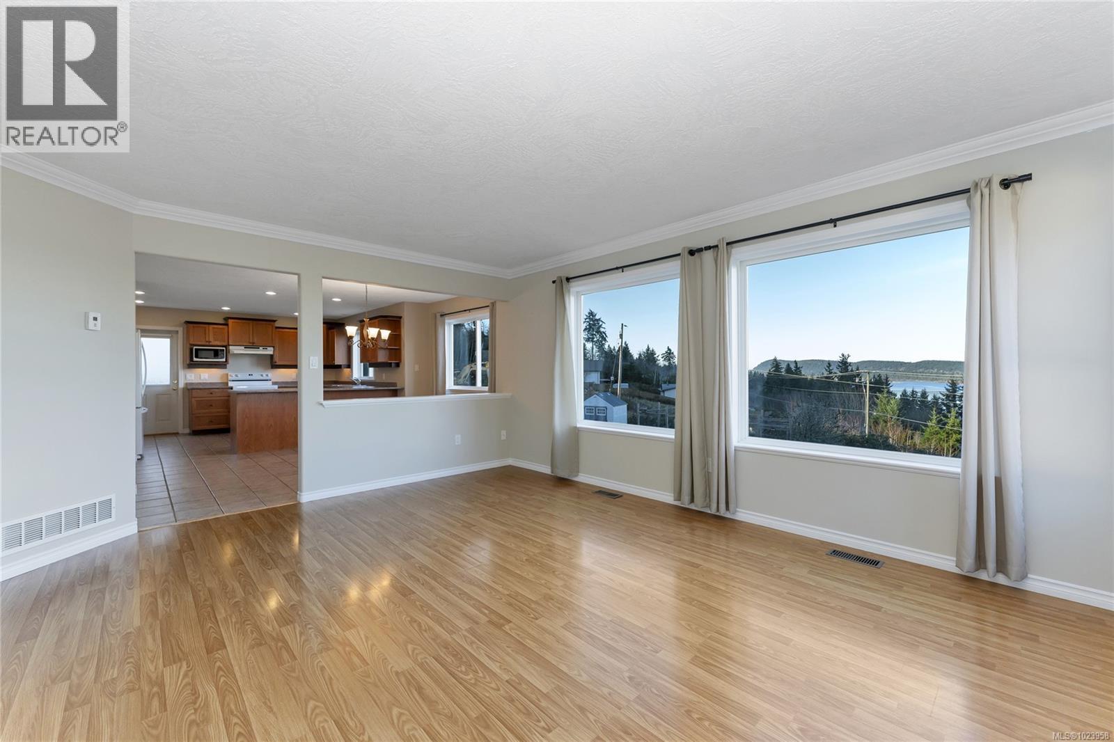 517 Louise Rd, Ladysmith