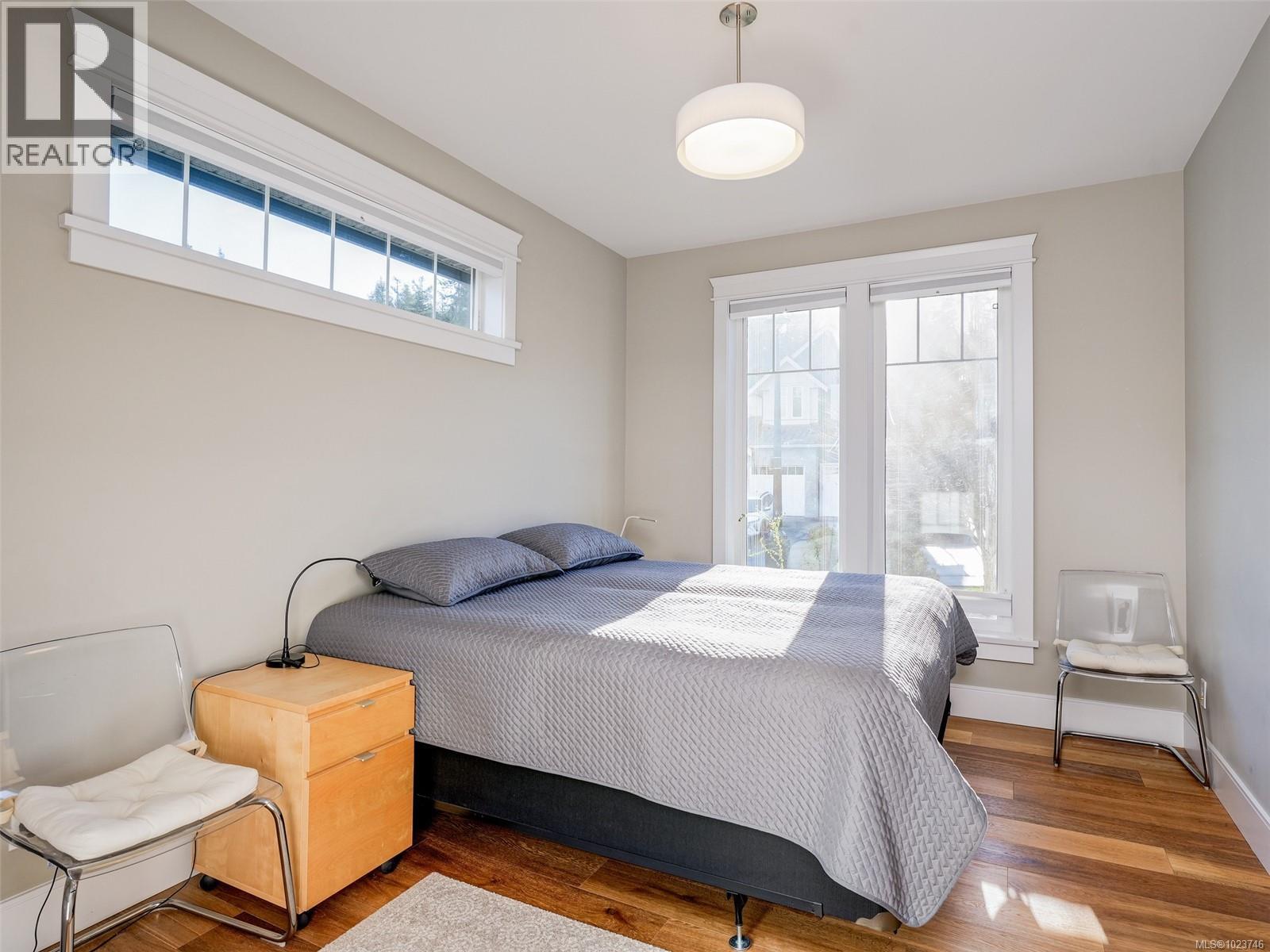  2156 Champions Way, Langford