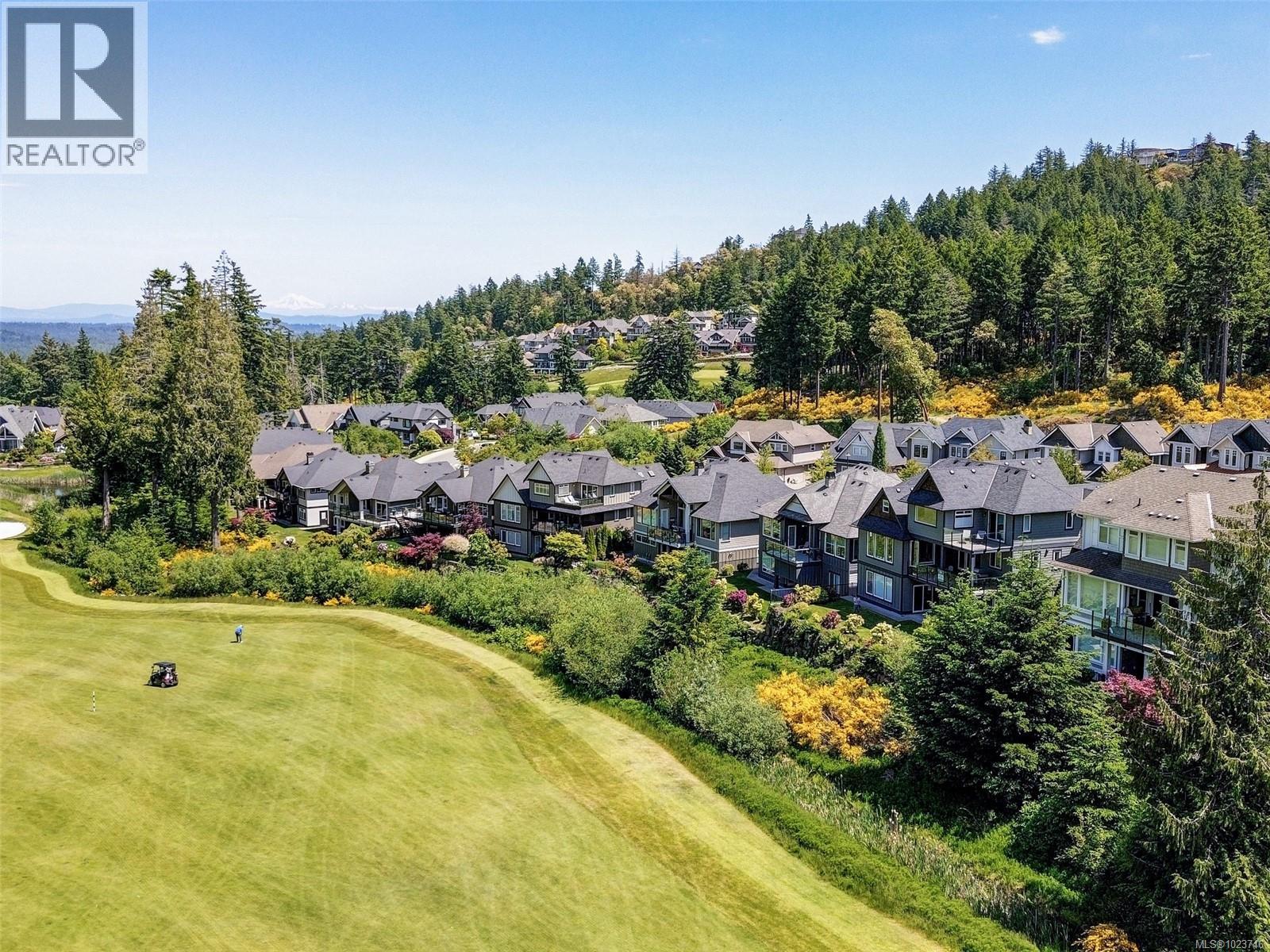  2156 Champions Way, Langford