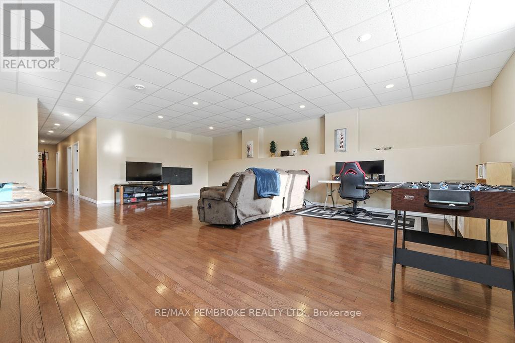 616 BARRON CANYON ROAD — photo 36