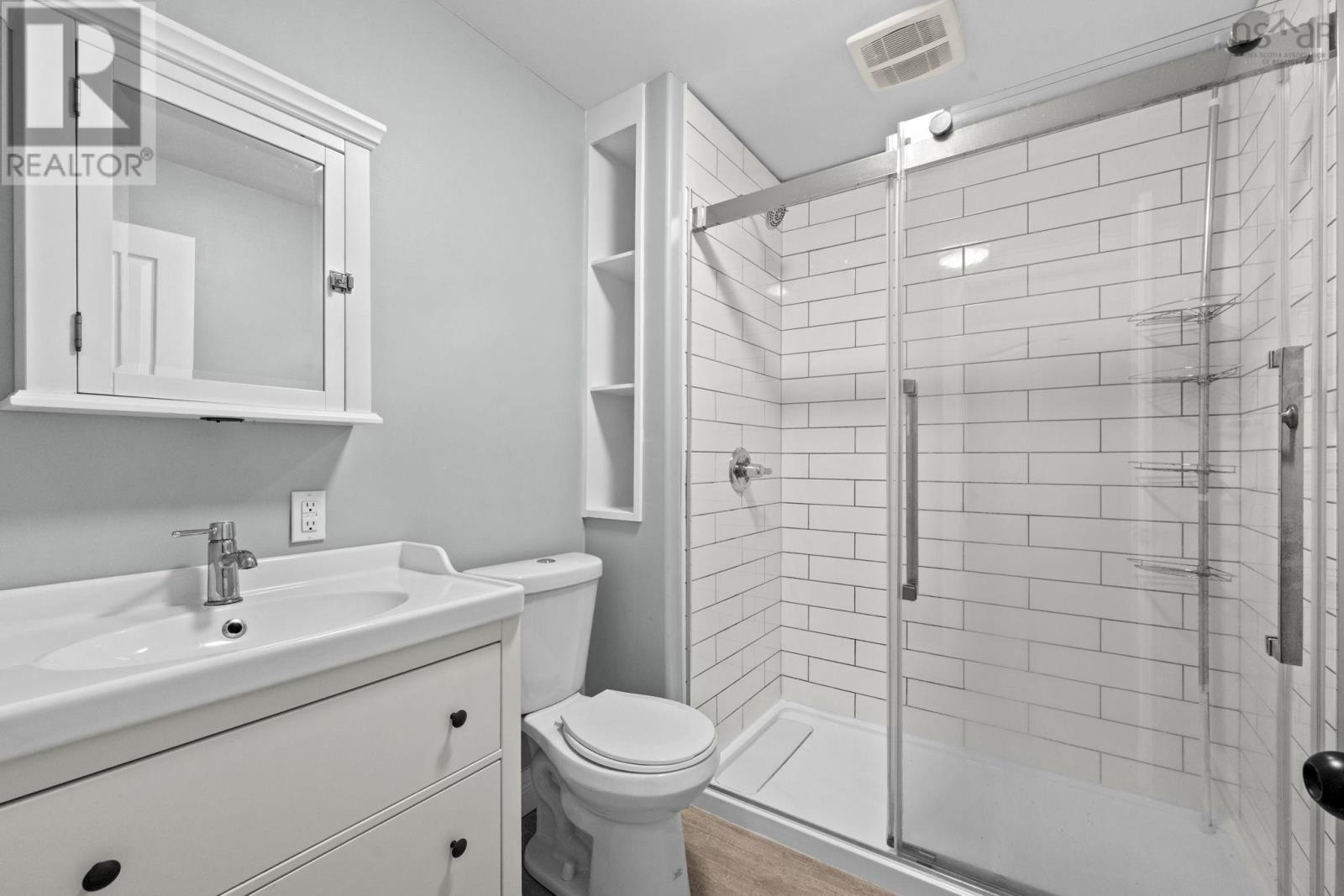 Property 27 of 43 of 83 Red Fern Terrace