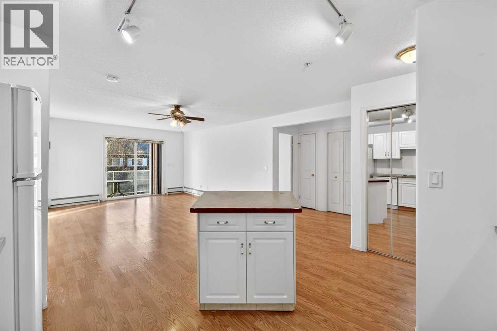 Single Family House for Sale in   Manora Place NE Marlborough Park Calgary 