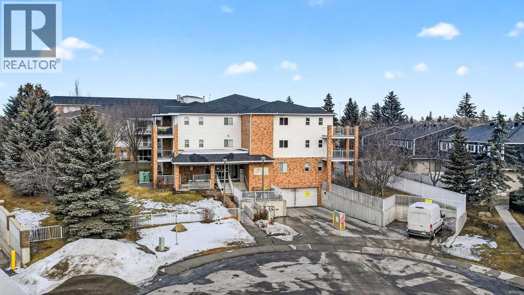 Single Family House for Sale in   Manora Place NE Marlborough Park Calgary 