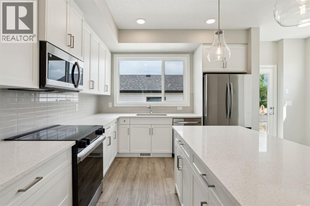 Single Family House for Sale in  Alderwood Close SE Acadia Calgary 