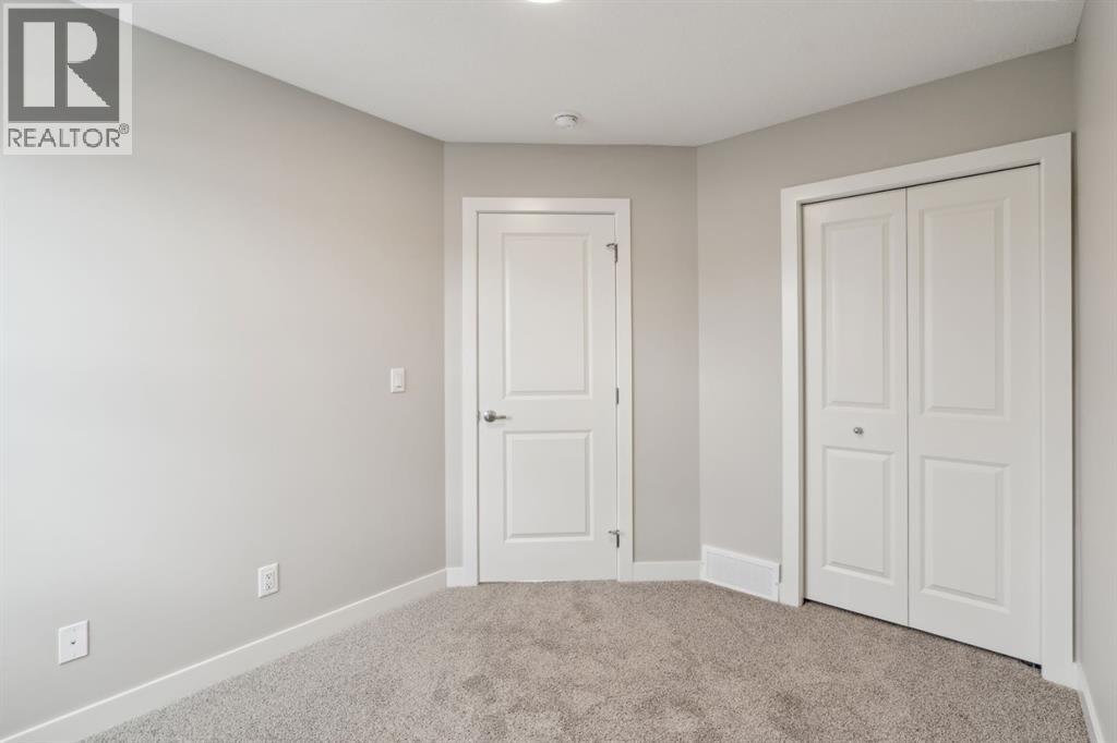 Single Family House for Sale in  Alderwood Close SE Acadia Calgary 