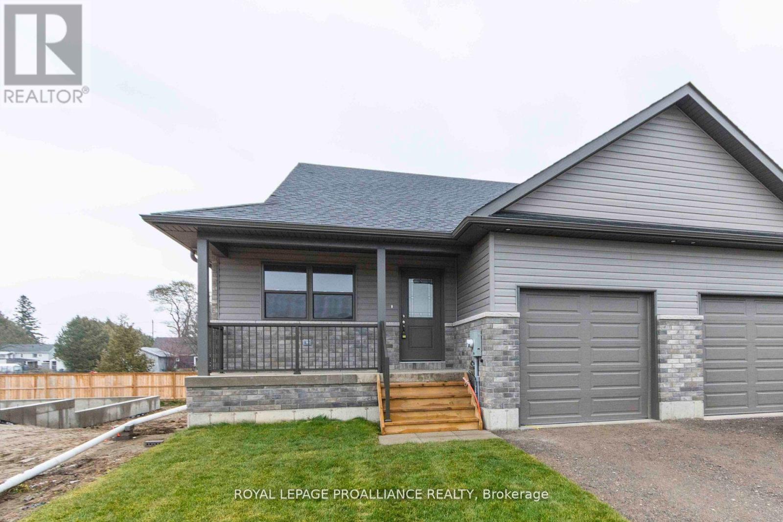 33 CLAYTON JOHN AVENUE - 1