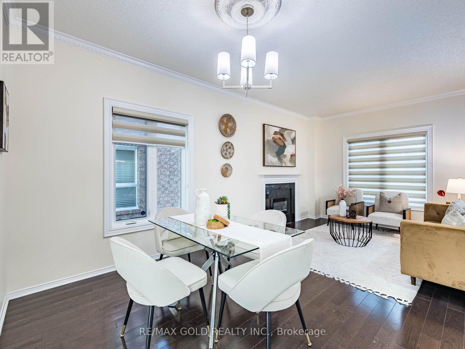 26 WATERDALE ROAD - Photo 5 of 30, Brampton (Fletcher's Meadow), Ontario