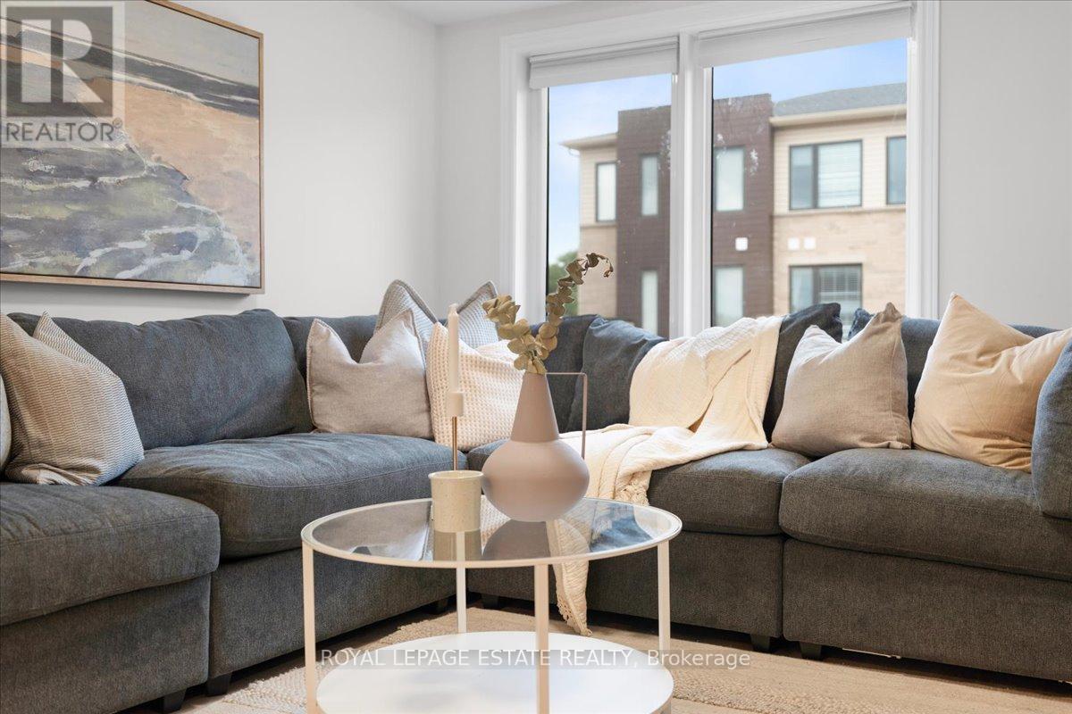 39 RADISON LANE - Photo 5 of 34, Hamilton (McQuesten), Ontario