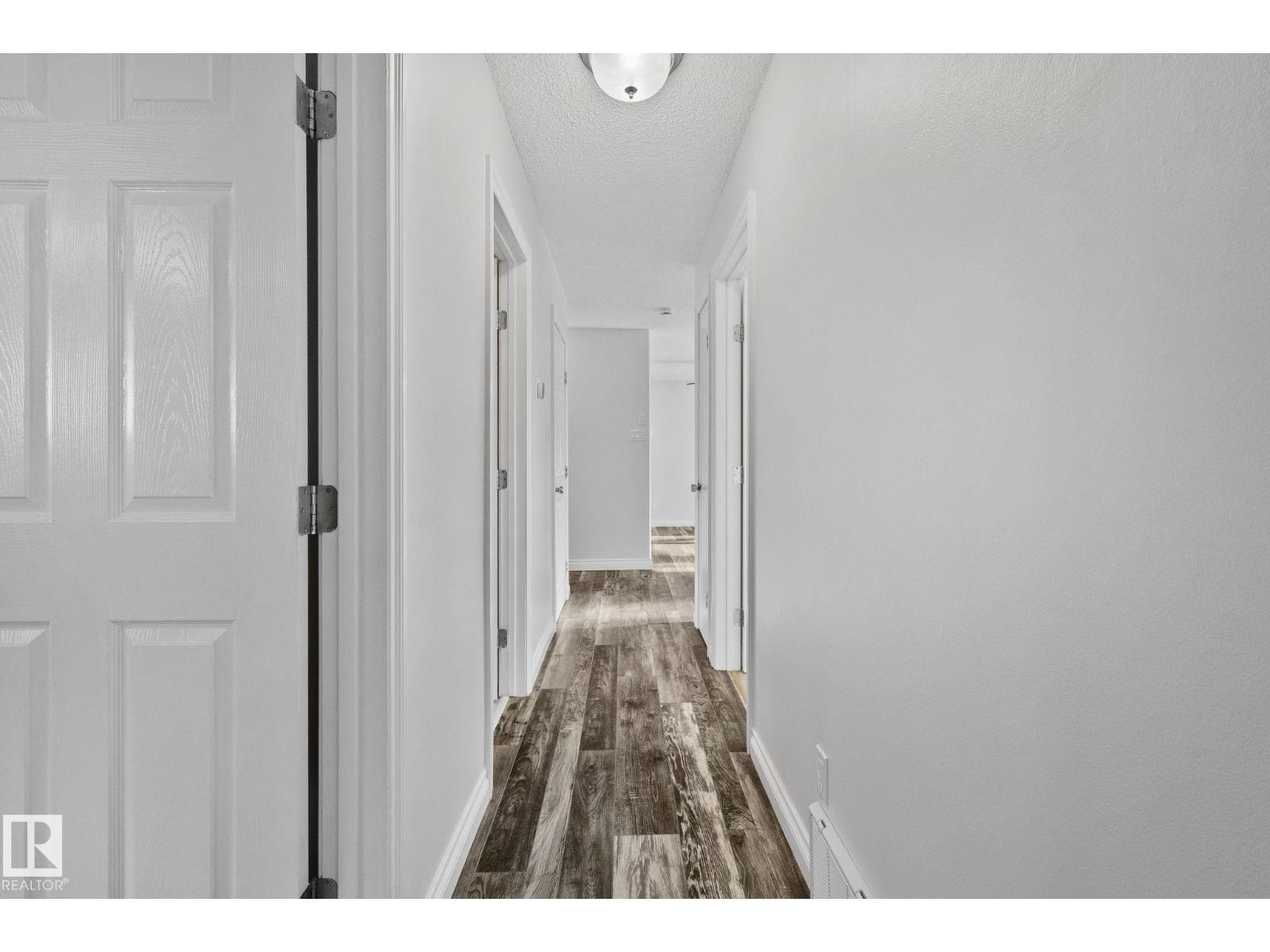 23 LARKSPUR CR, St. Albert