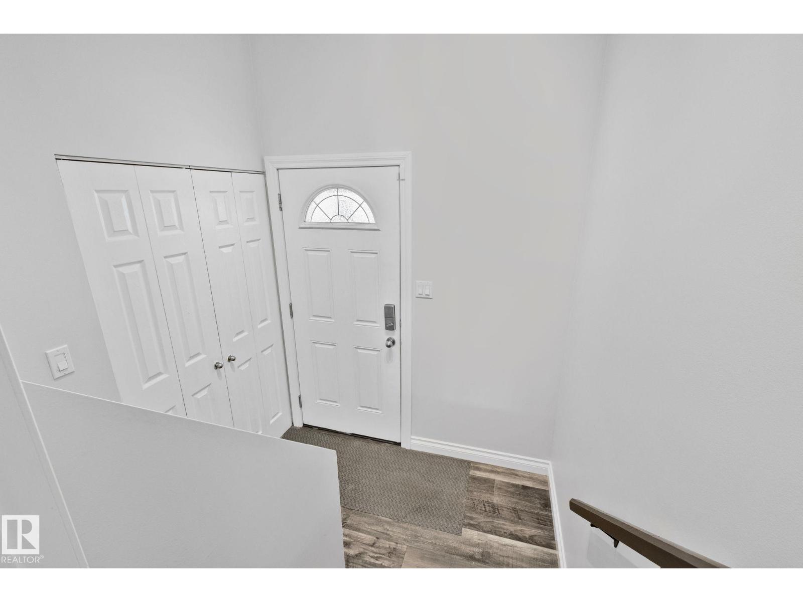 23 LARKSPUR CR, St. Albert