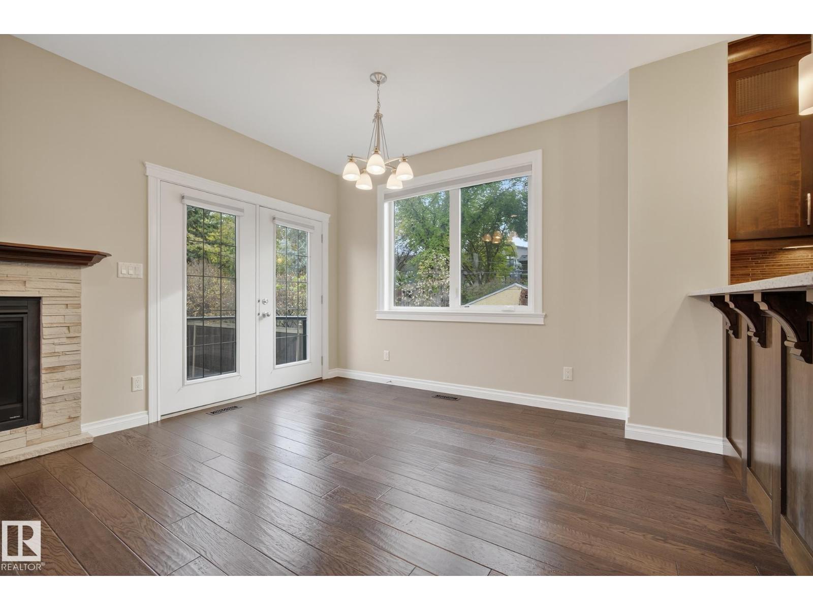 11106 76 AV NW, Edmonton