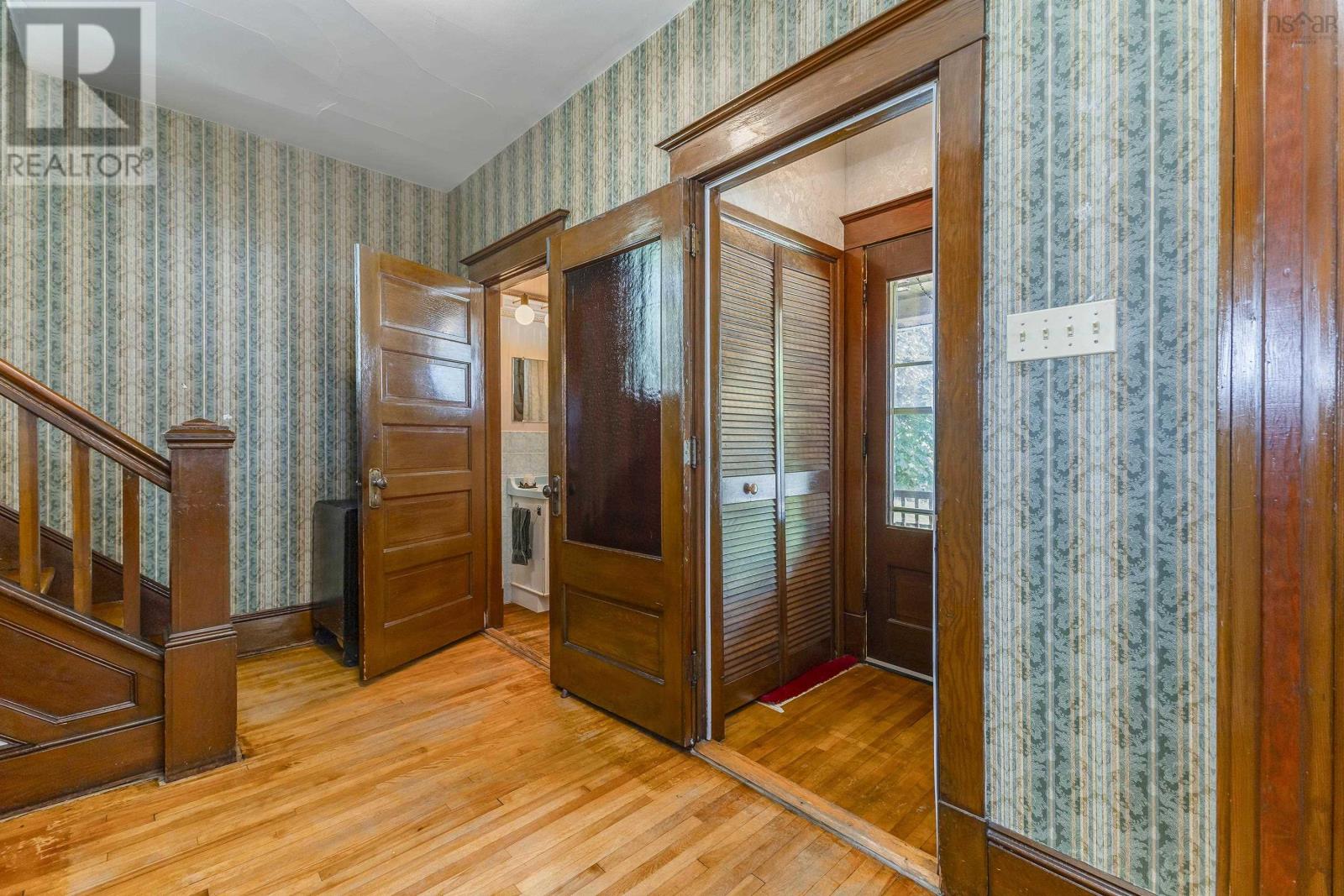 Property 4 of 49 of 548 Nelson Street