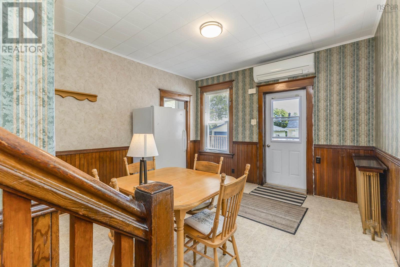 Property 22 of 49 of 548 Nelson Street