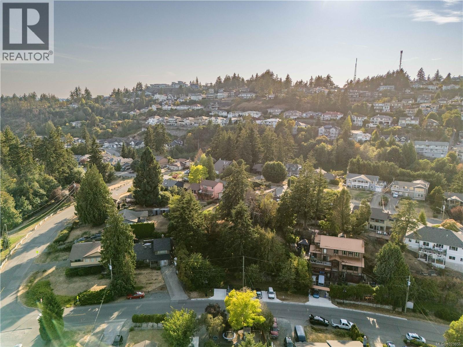  3368 Mary Anne Crescent, Colwood