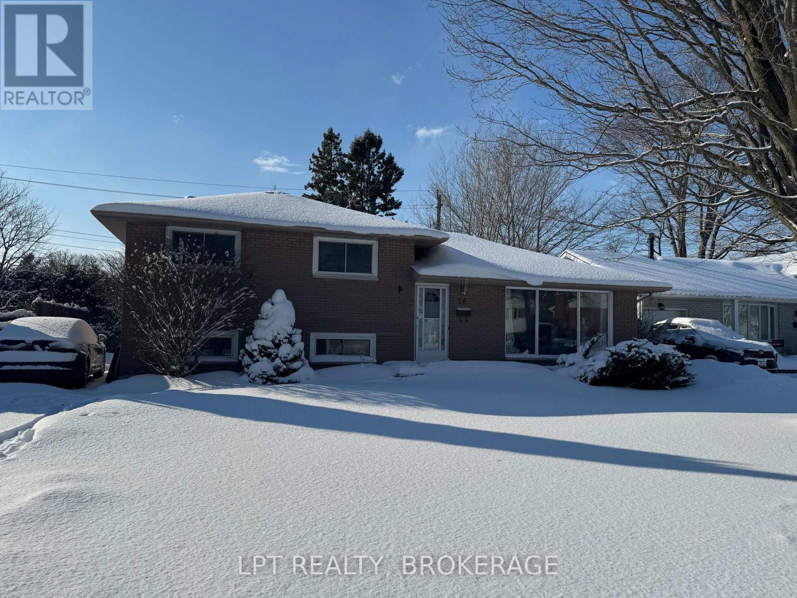 14 HERCHMER CRESCENT - Photo 2 of 36, Kingston (Central City West), Ontario