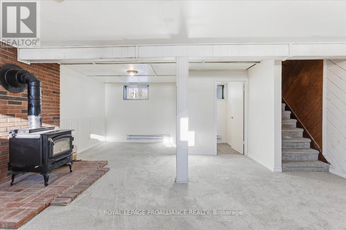 118 RIVER STREET E - 23