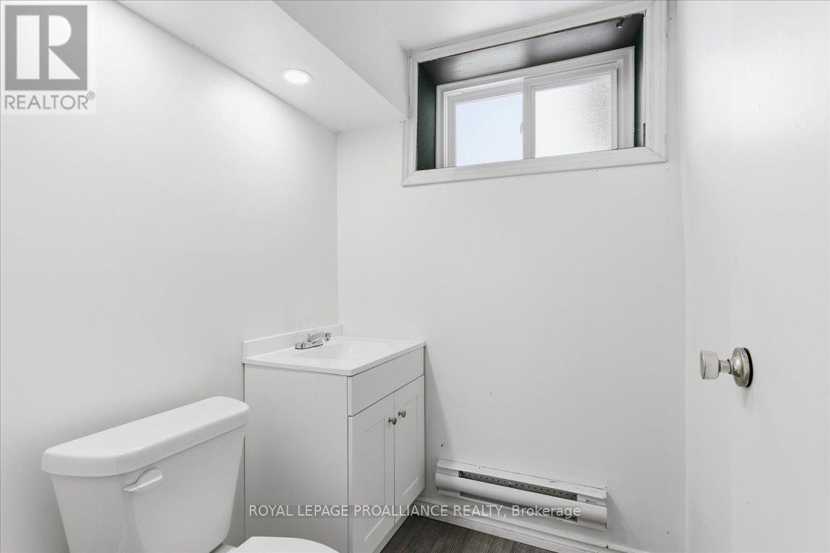 118 RIVER STREET E - 25