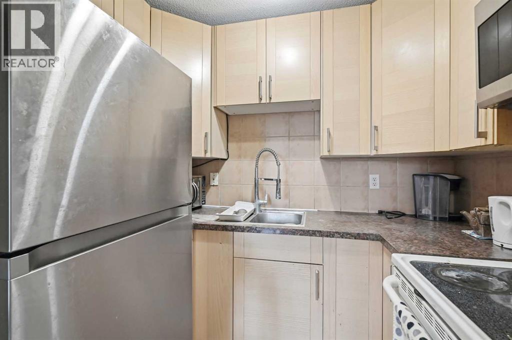 Single Family House for Sale in C  Dalton Drive NW Dalhousie Calgary 