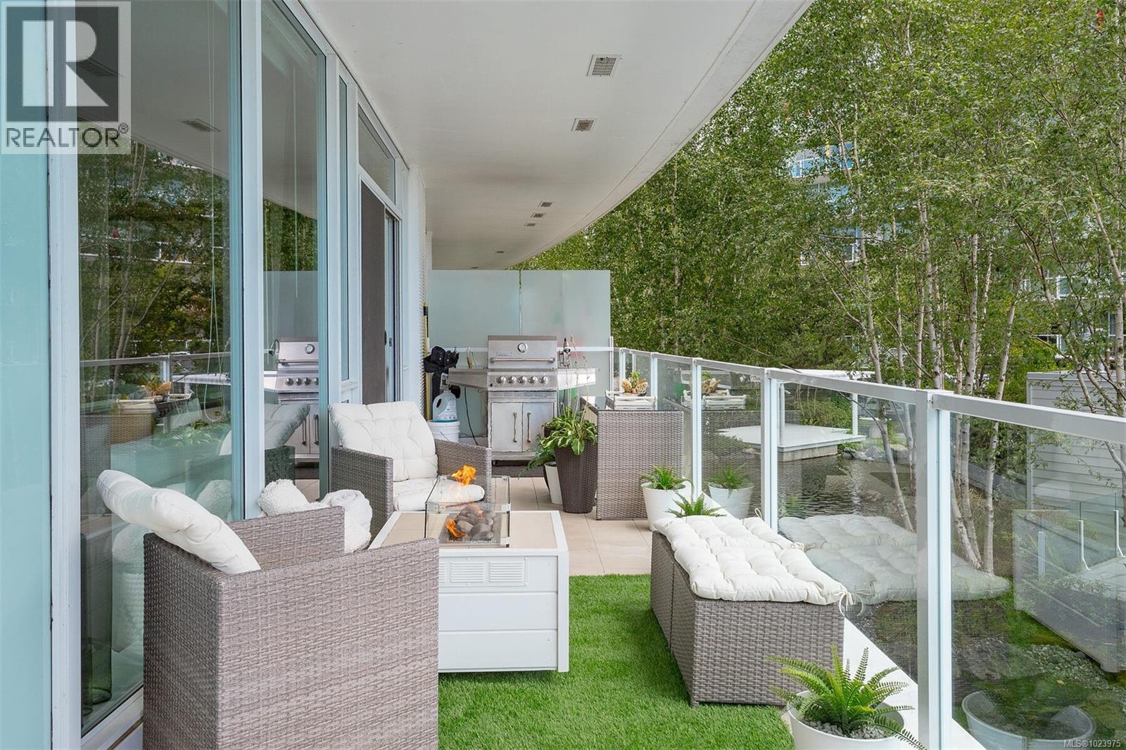 216 68 SONGHEES Road, Victoria