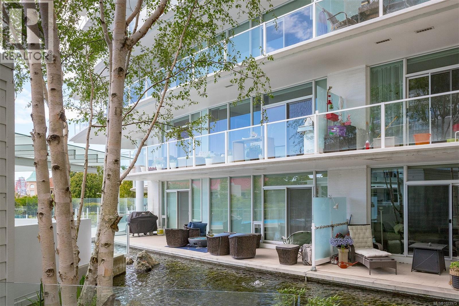 216 68 SONGHEES Road, Victoria