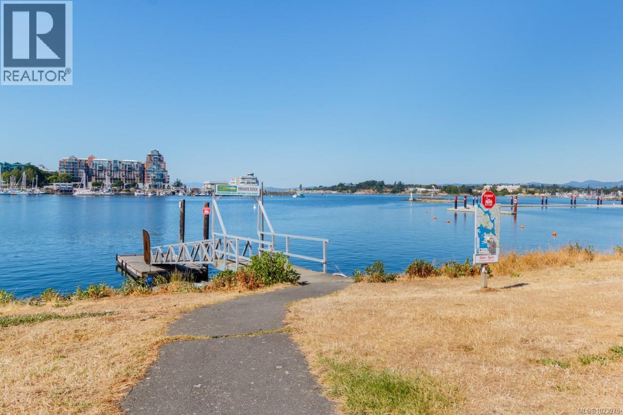 216 68 SONGHEES Road, Victoria