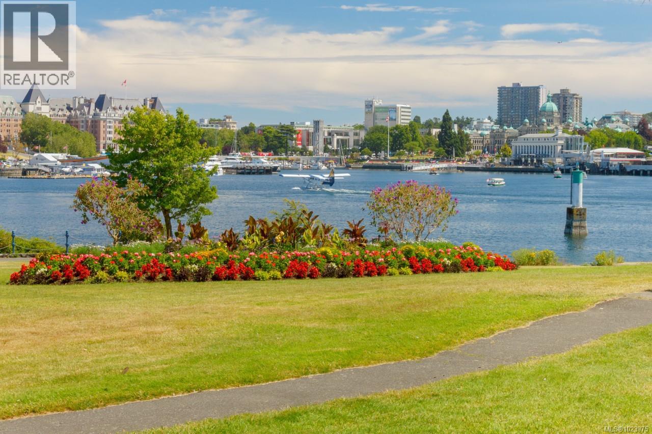 216 68 SONGHEES Road, Victoria