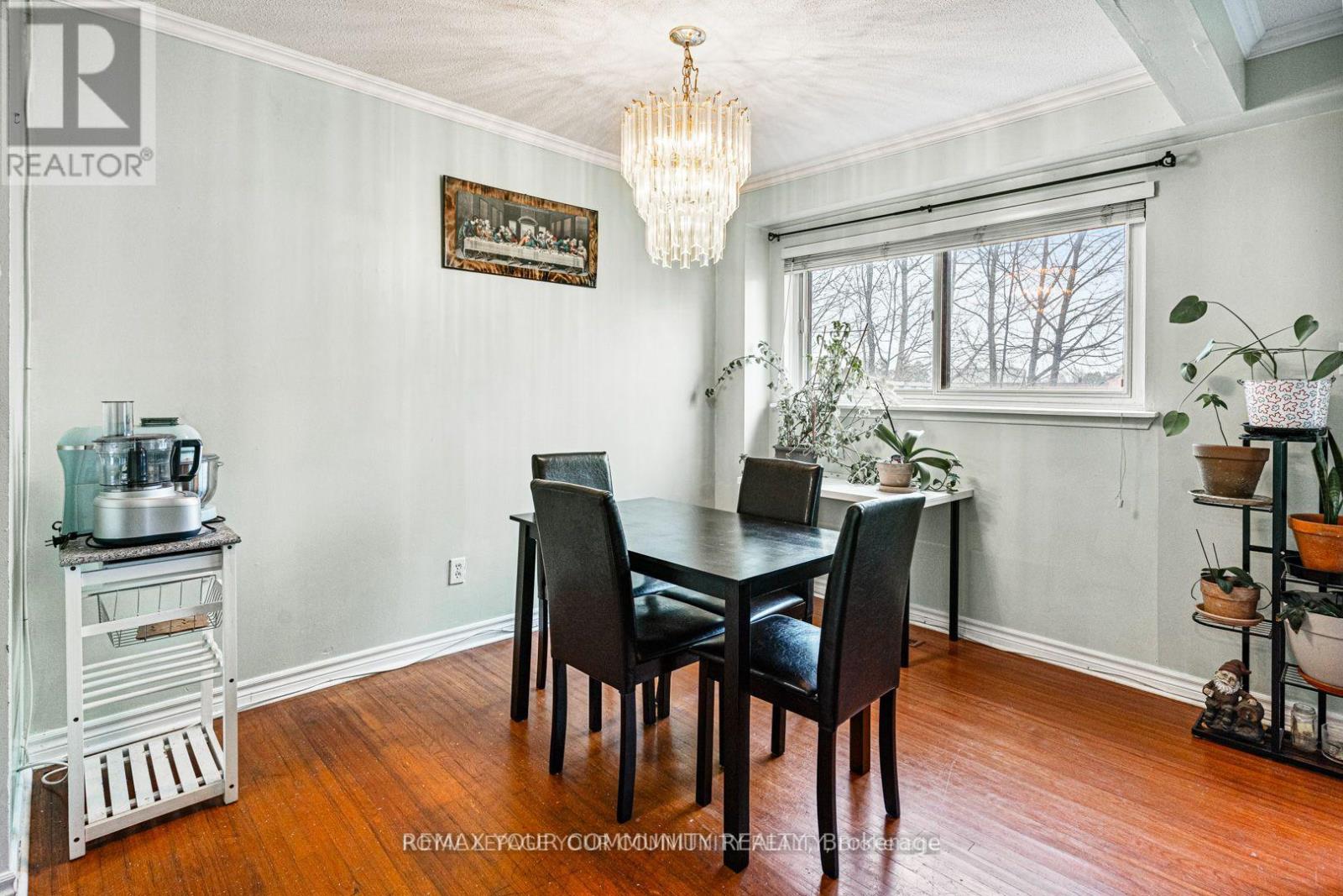 336 FLEETWOOD CRESCENT - 7