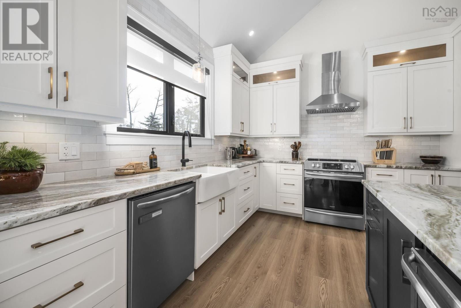 Property 11 of 50 of 628 Sandwick Drive