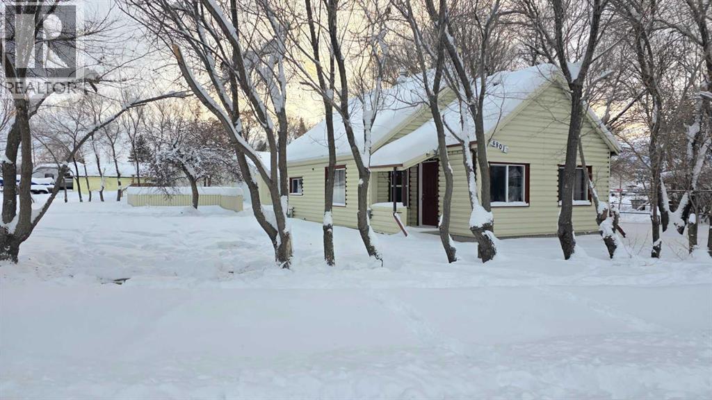 4801 50 Avenue - Photo 3 of 32, Mayerthorpe, Alberta