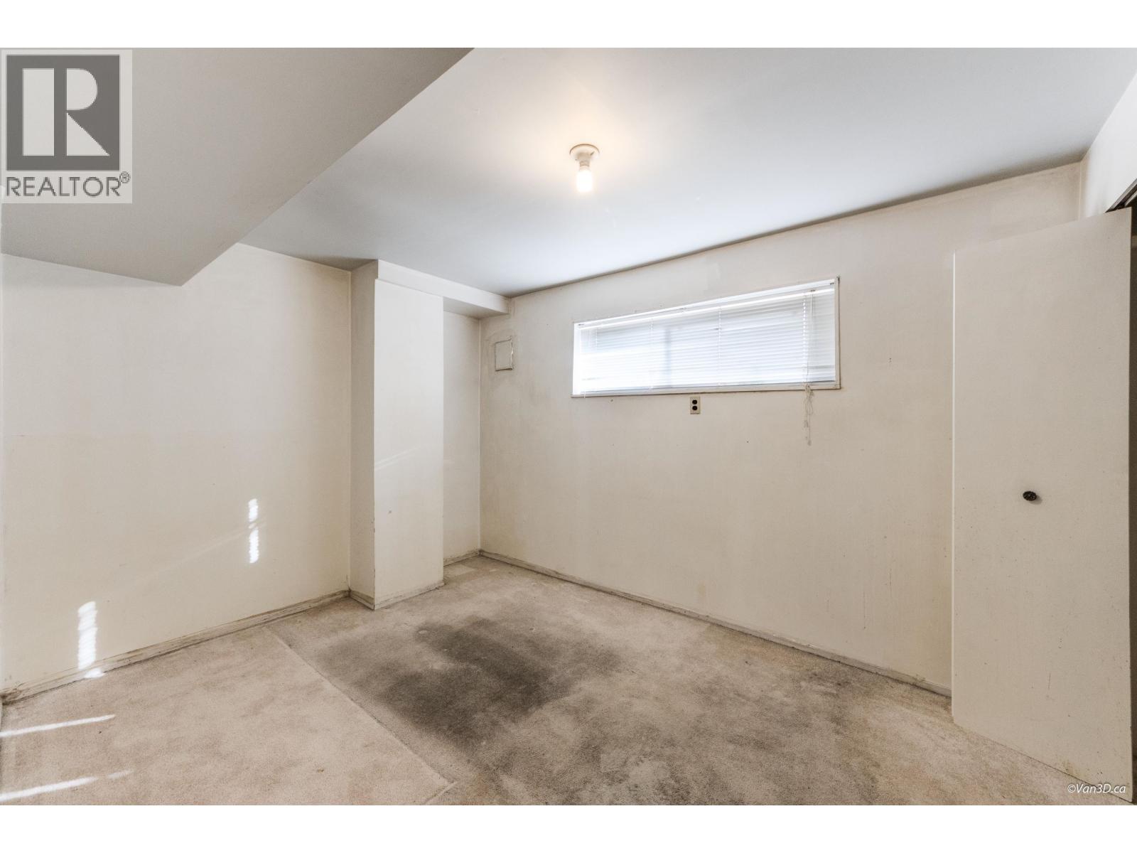 6096 SERVICE STREET, Burnaby