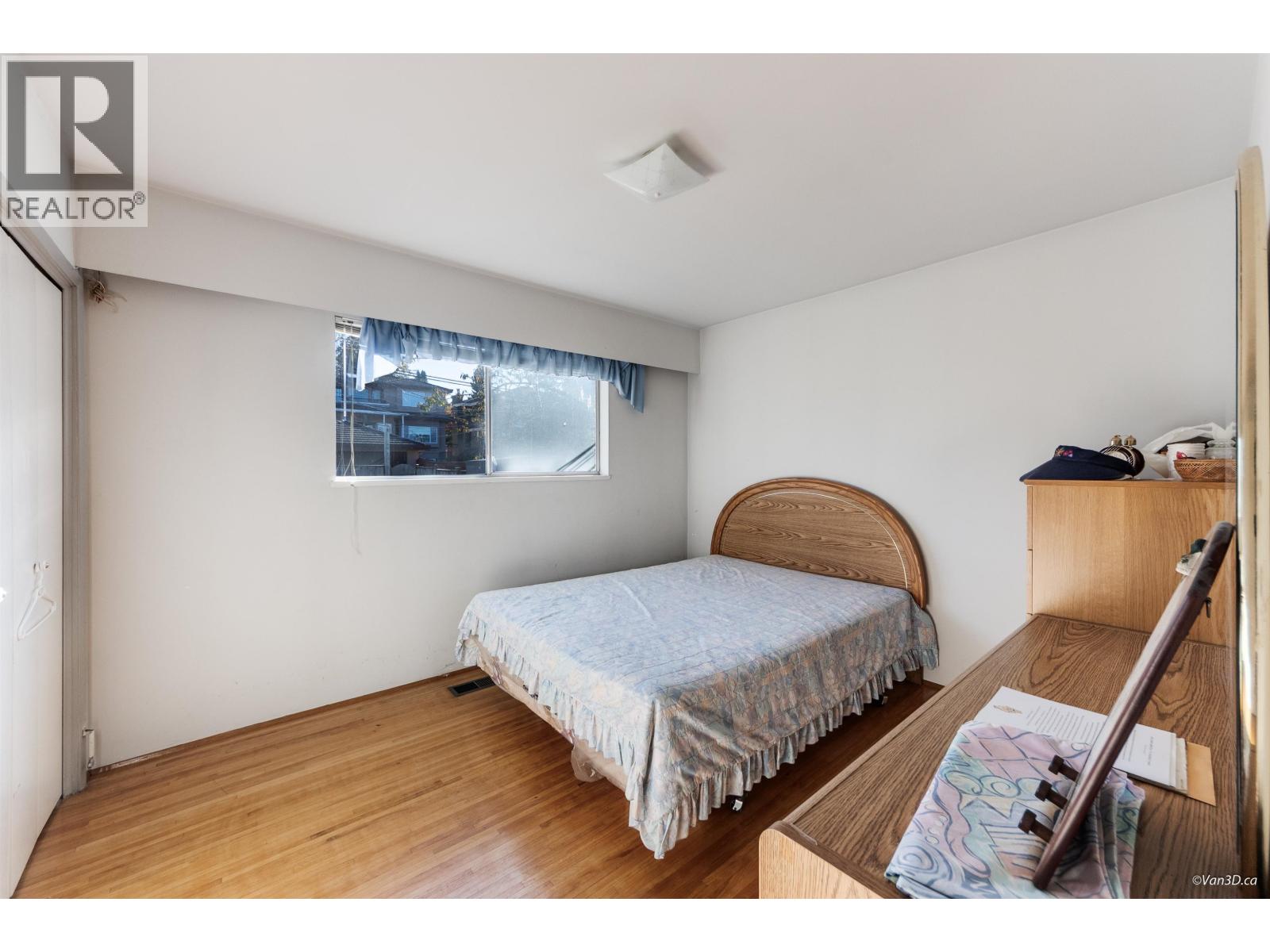 6096 SERVICE STREET, Burnaby