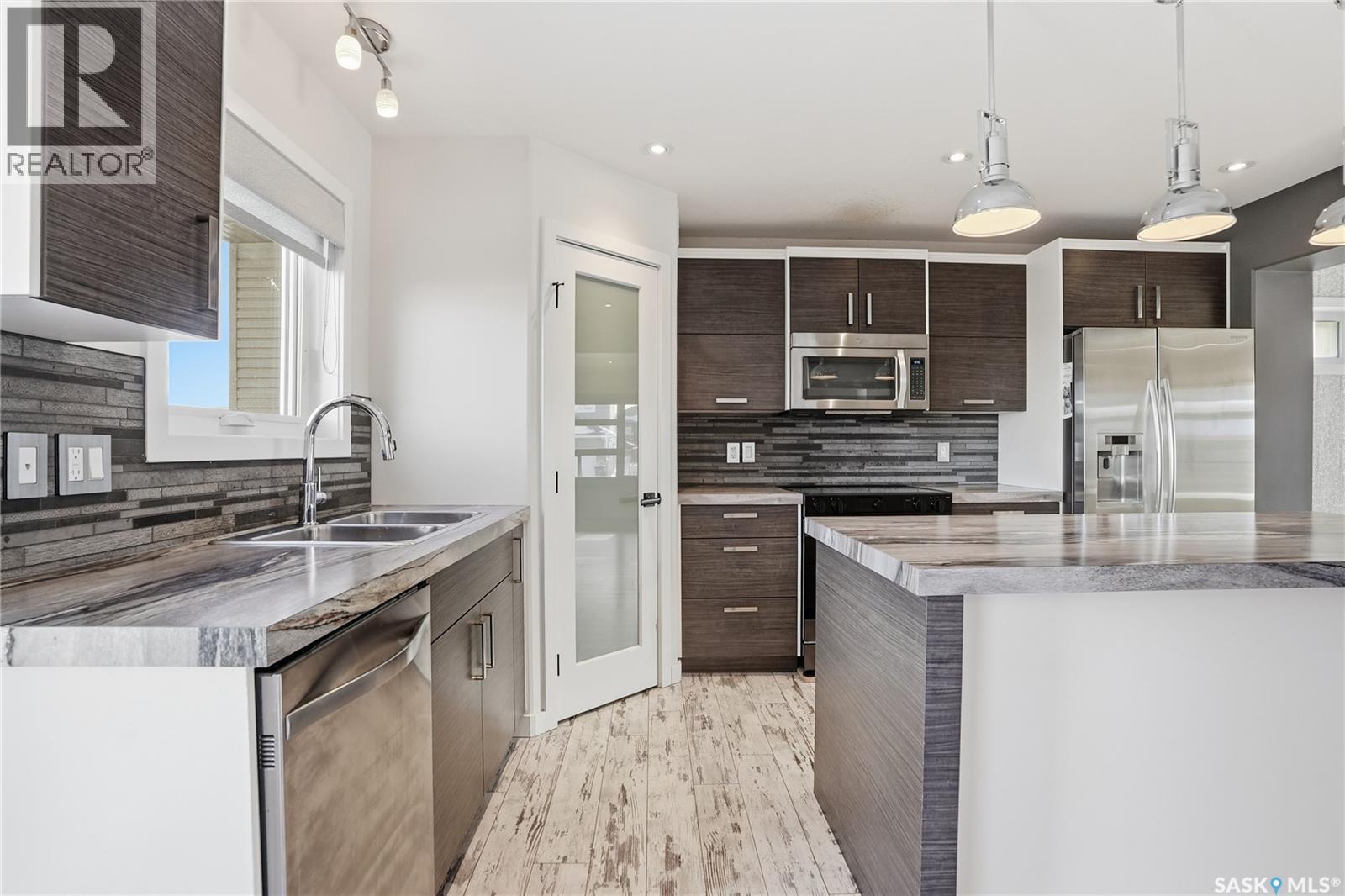 Single Family House 2 Level for Sale in  Kloppenburg WAY Saskatoon 