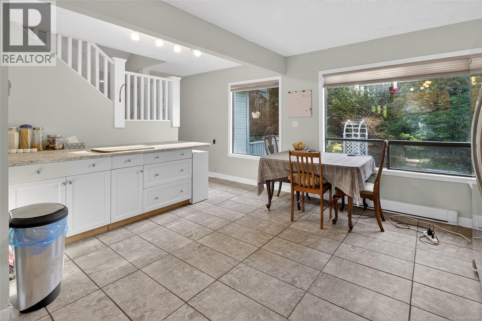 2823 WOODHAVEN RD - 16