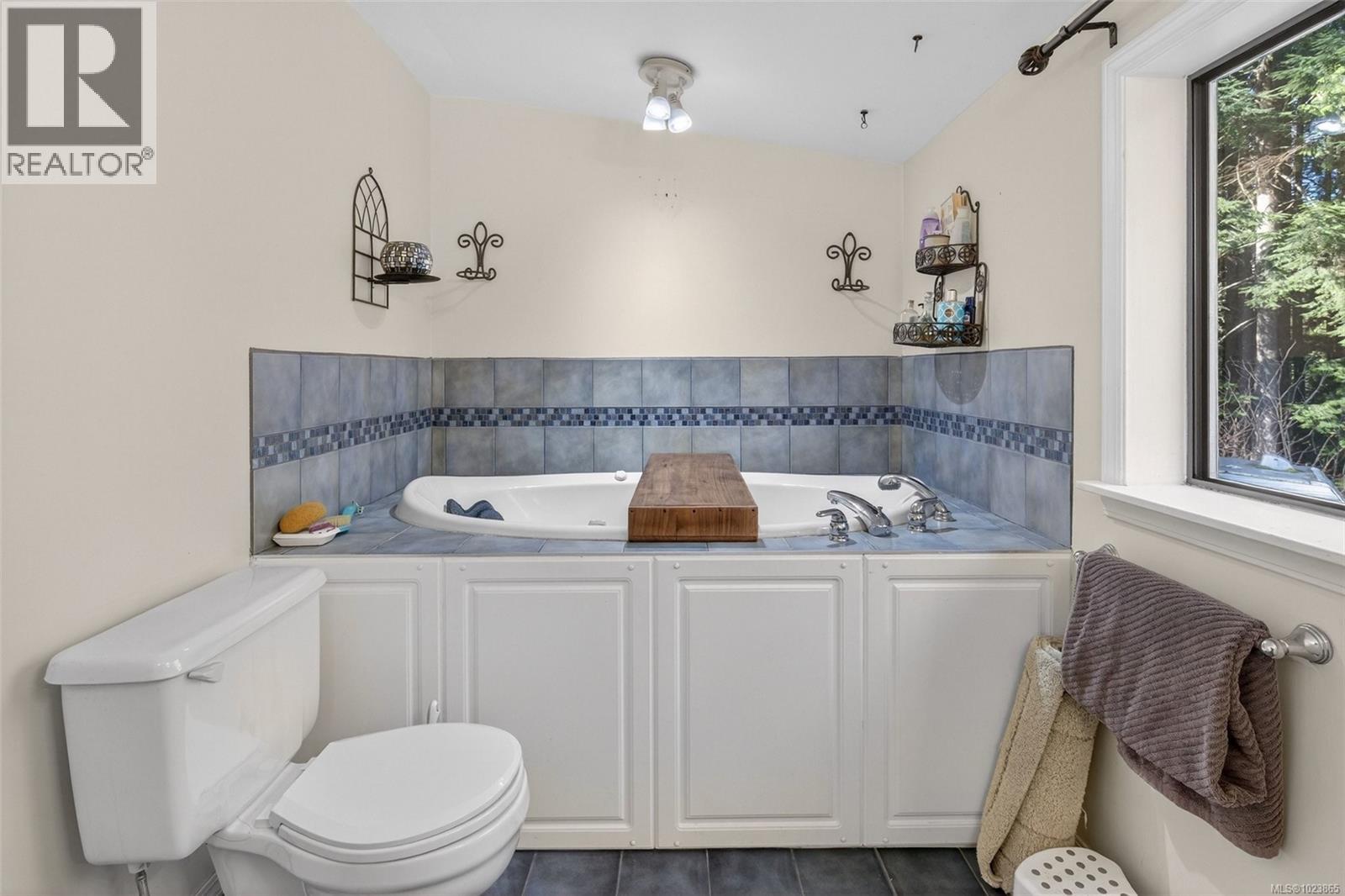 2823 Woodhaven Rd - 28