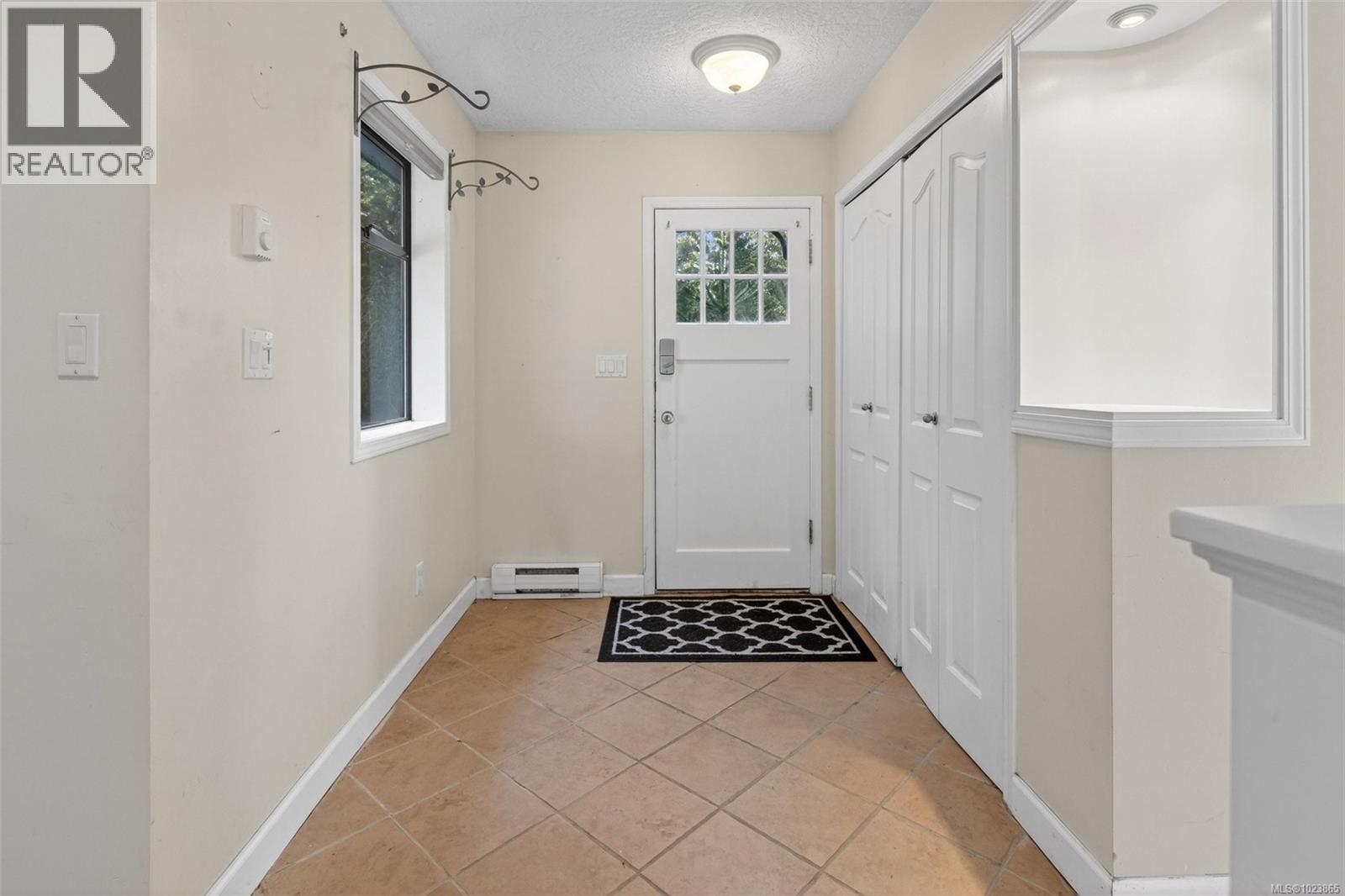 2823 Woodhaven Rd - 6