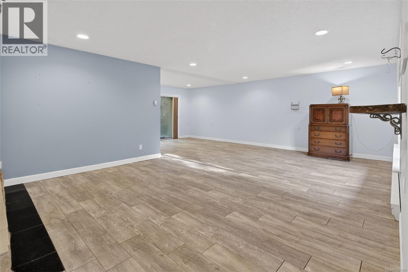 2823 WOODHAVEN RD - 7