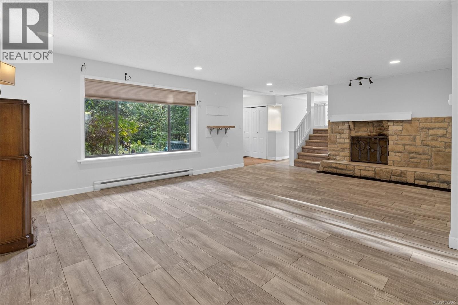 2823 WOODHAVEN RD - 8