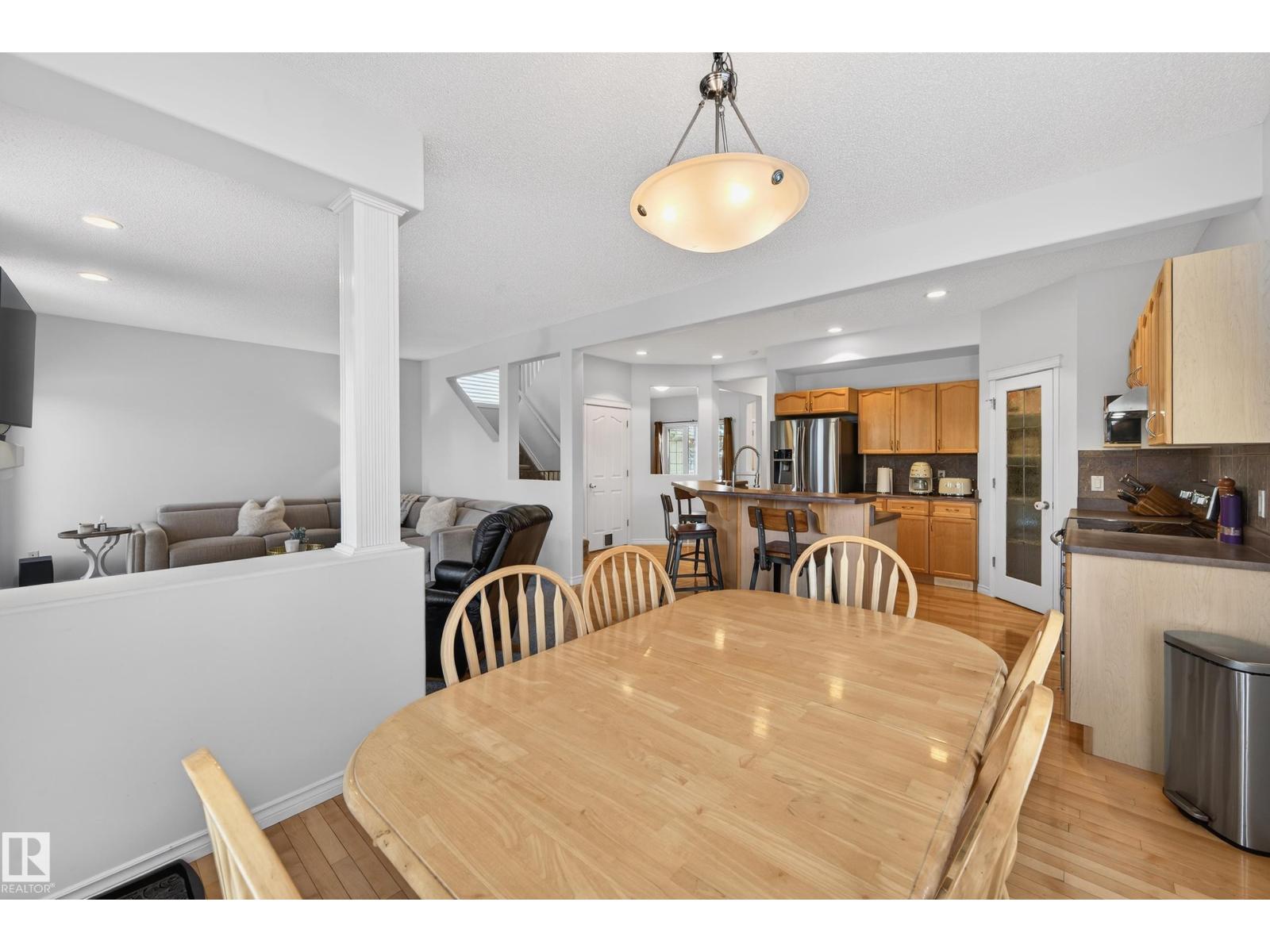 38 Embassy PL, St. Albert