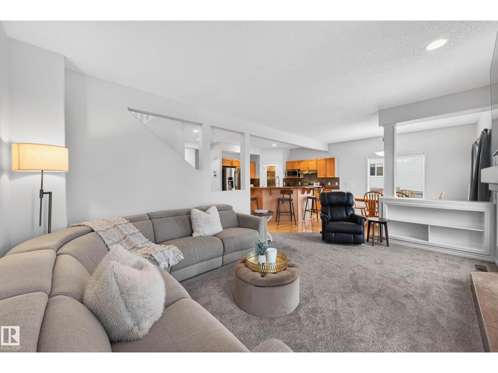 38 Embassy PL, St. Albert