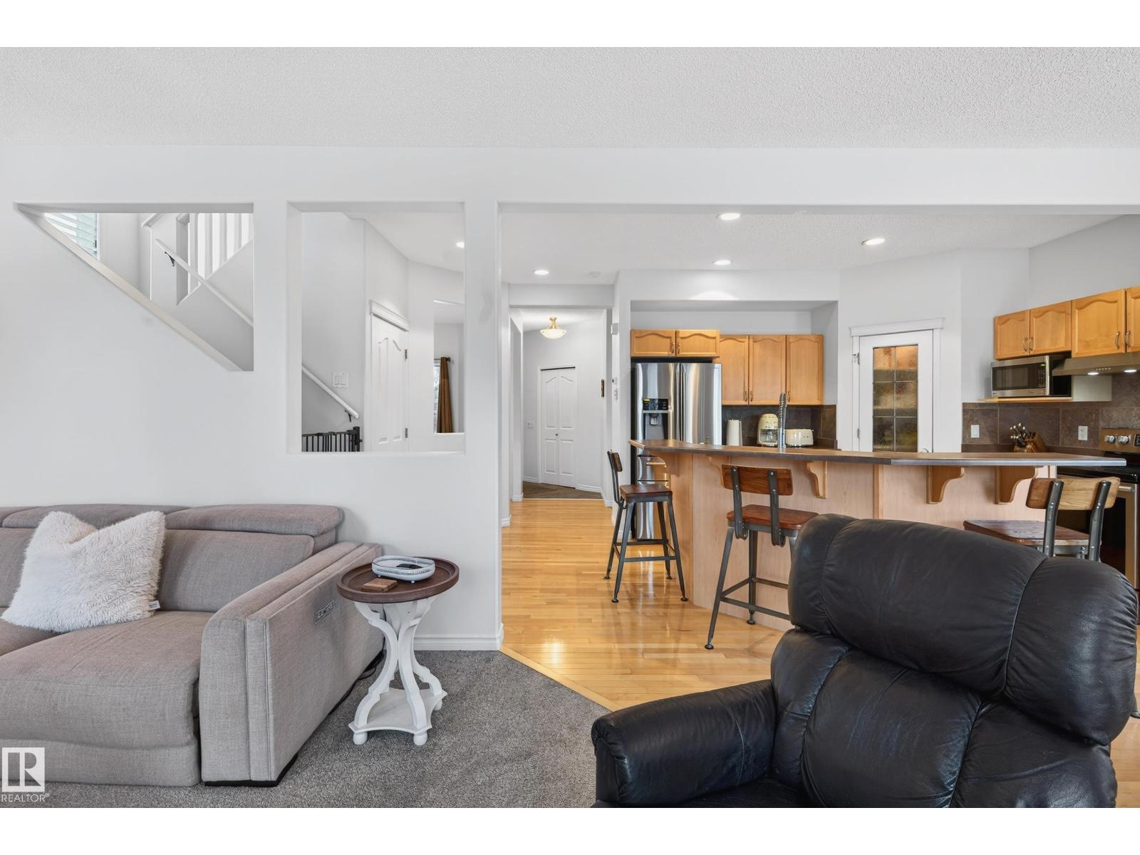 38 Embassy PL, St. Albert