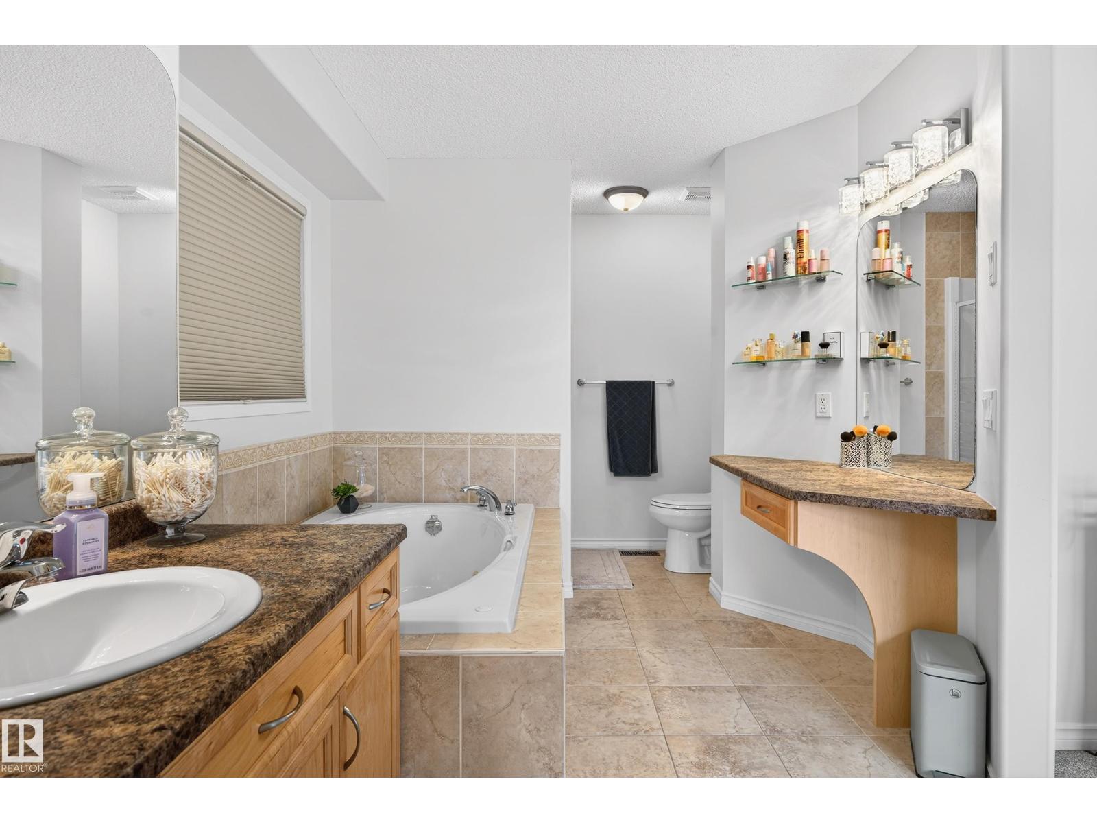 38 Embassy PL, St. Albert