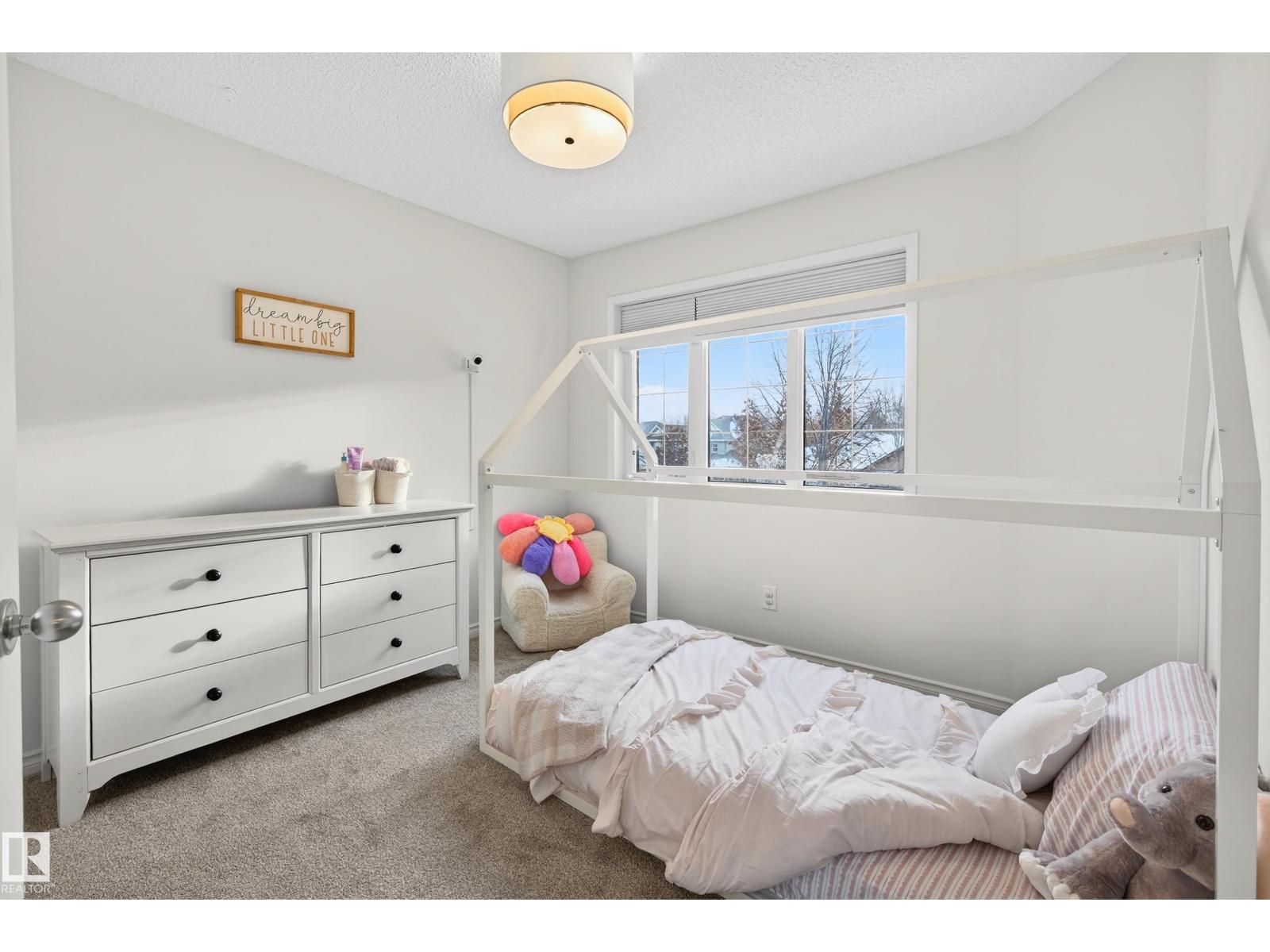 38 Embassy PL, St. Albert