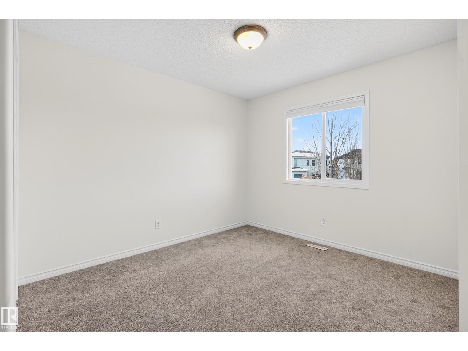 38 Embassy PL, St. Albert