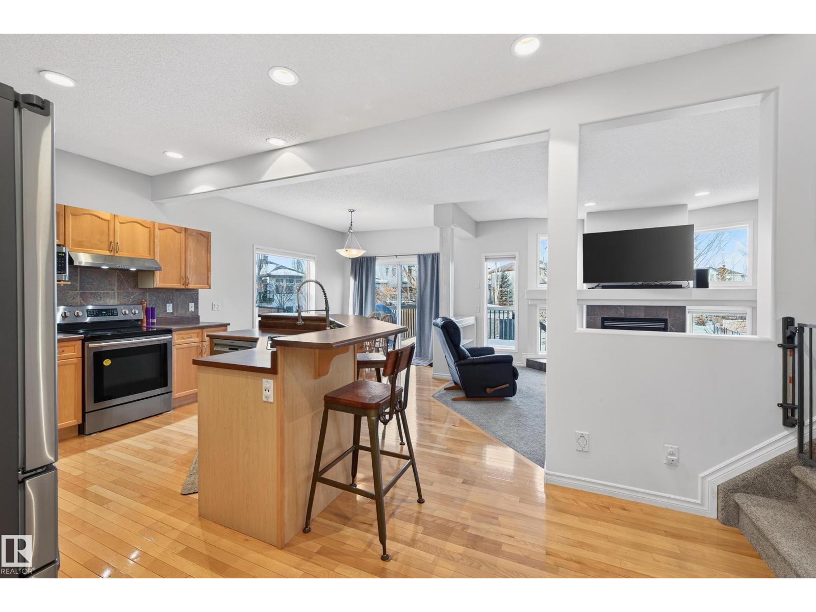 38 Embassy PL, St. Albert