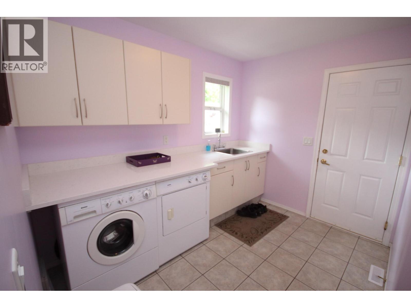 957 Morningstar Road, Oliver