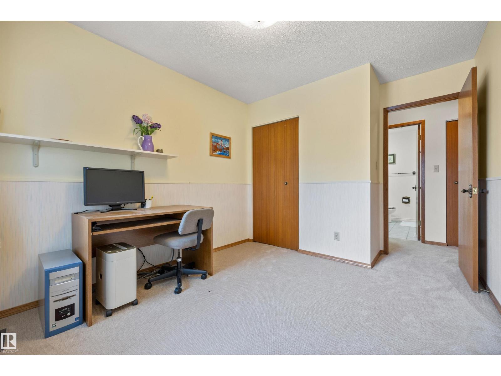 5 LOYOLA PL, St. Albert